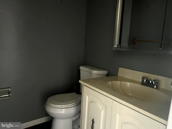 $2,100 | 223 B Willow Turn, Mount Laurel, NJ 08054