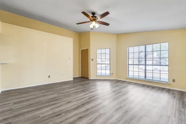 $2,500 | 134 London Lane, Glenn Heights, TX 75154