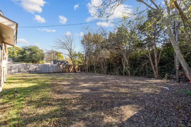 $2,500 | 134 London Lane, Glenn Heights, TX 75154