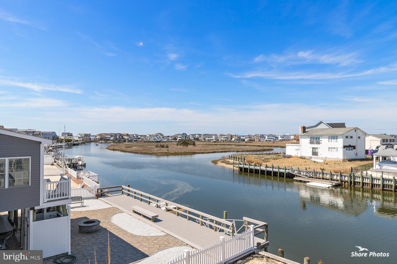 10 Iowa Court Tuckerton, NJ 08087 - Photo 12 of 33 a view of a city from a terrace