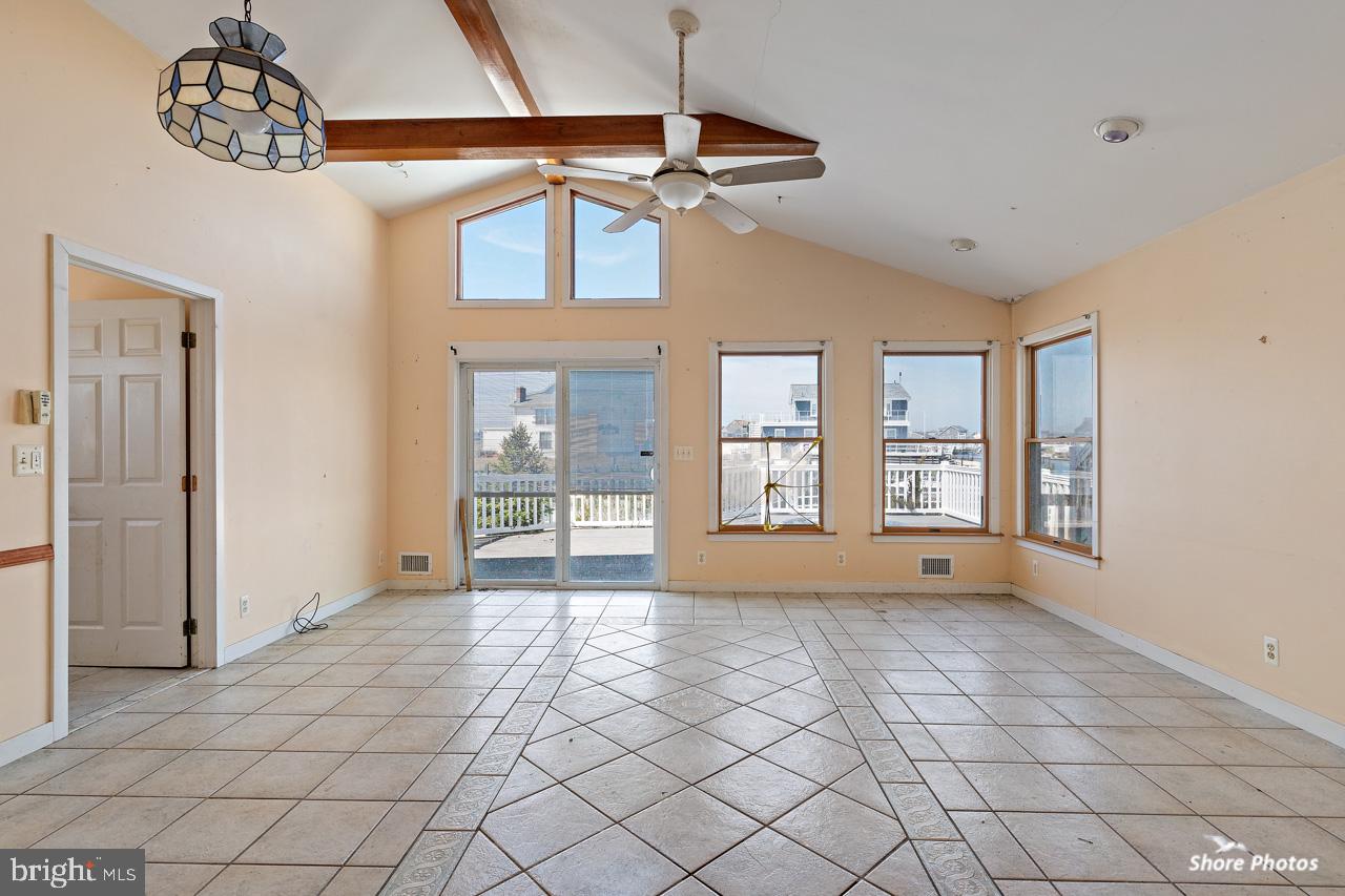10 Iowa Court Tuckerton, NJ 08087 - Photo 21 of 33 a view of an empty room with a window