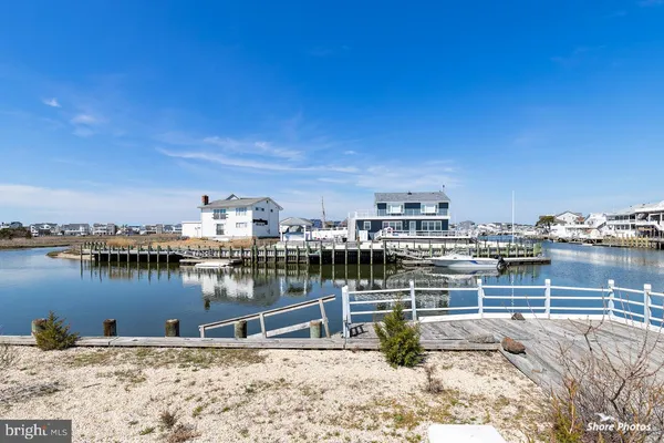 $799,000 | 10 Iowa Court, Tuckerton, NJ 08087