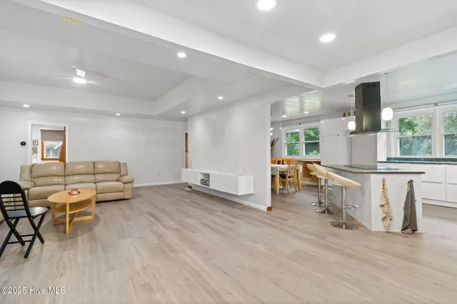 $385,000 | 185 Launch Landing Road, Moyock, NC 27958