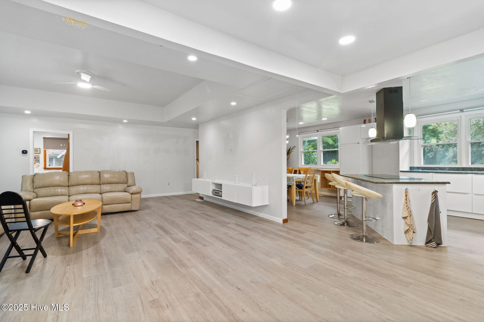 185 Launch Landing Road Moyock, NC 27958 - Photo 10 of 48 b8