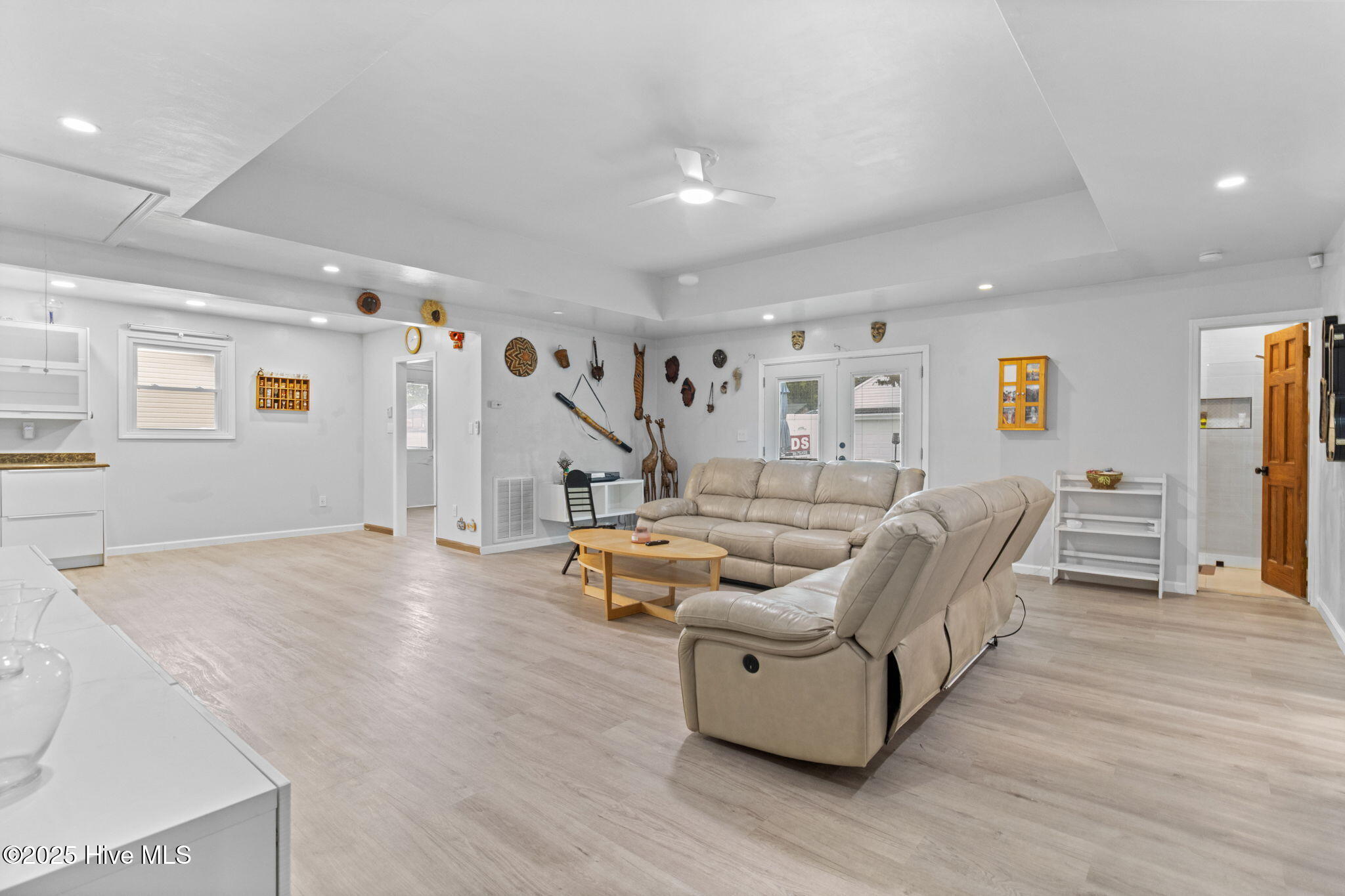 185 Launch Landing Road Moyock, NC 27958 - Photo 12 of 48 b10