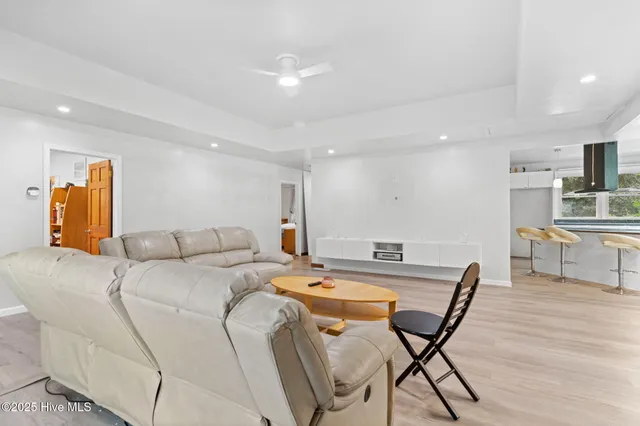 $385,000 | 185 Launch Landing Road, Moyock, NC 27958