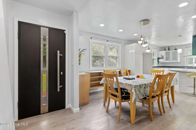 $385,000 | 185 Launch Landing Road, Moyock, NC 27958