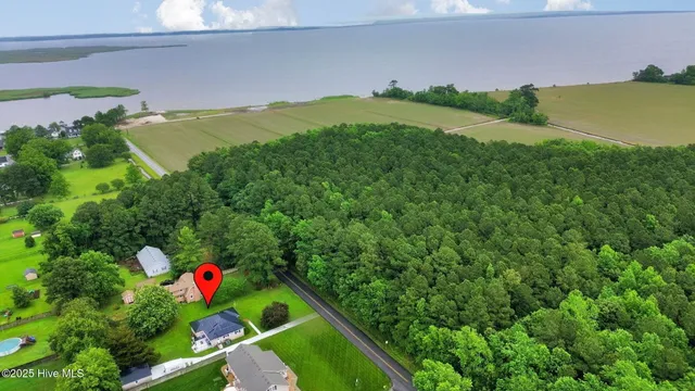 $385,000 | 185 Launch Landing Road, Moyock, NC 27958