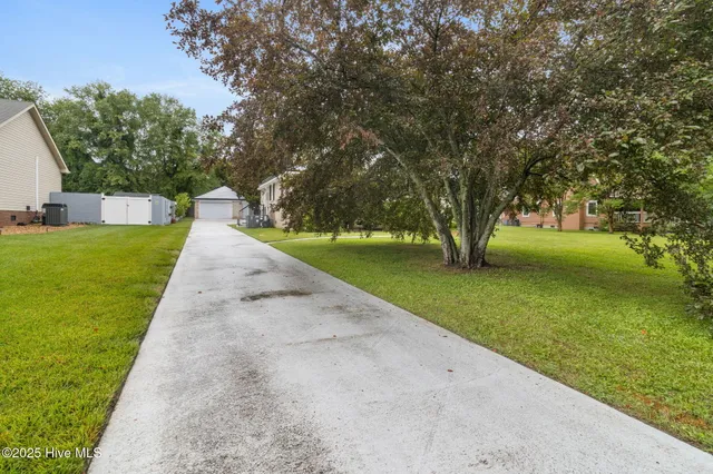 $385,000 | 185 Launch Landing Road, Moyock, NC 27958