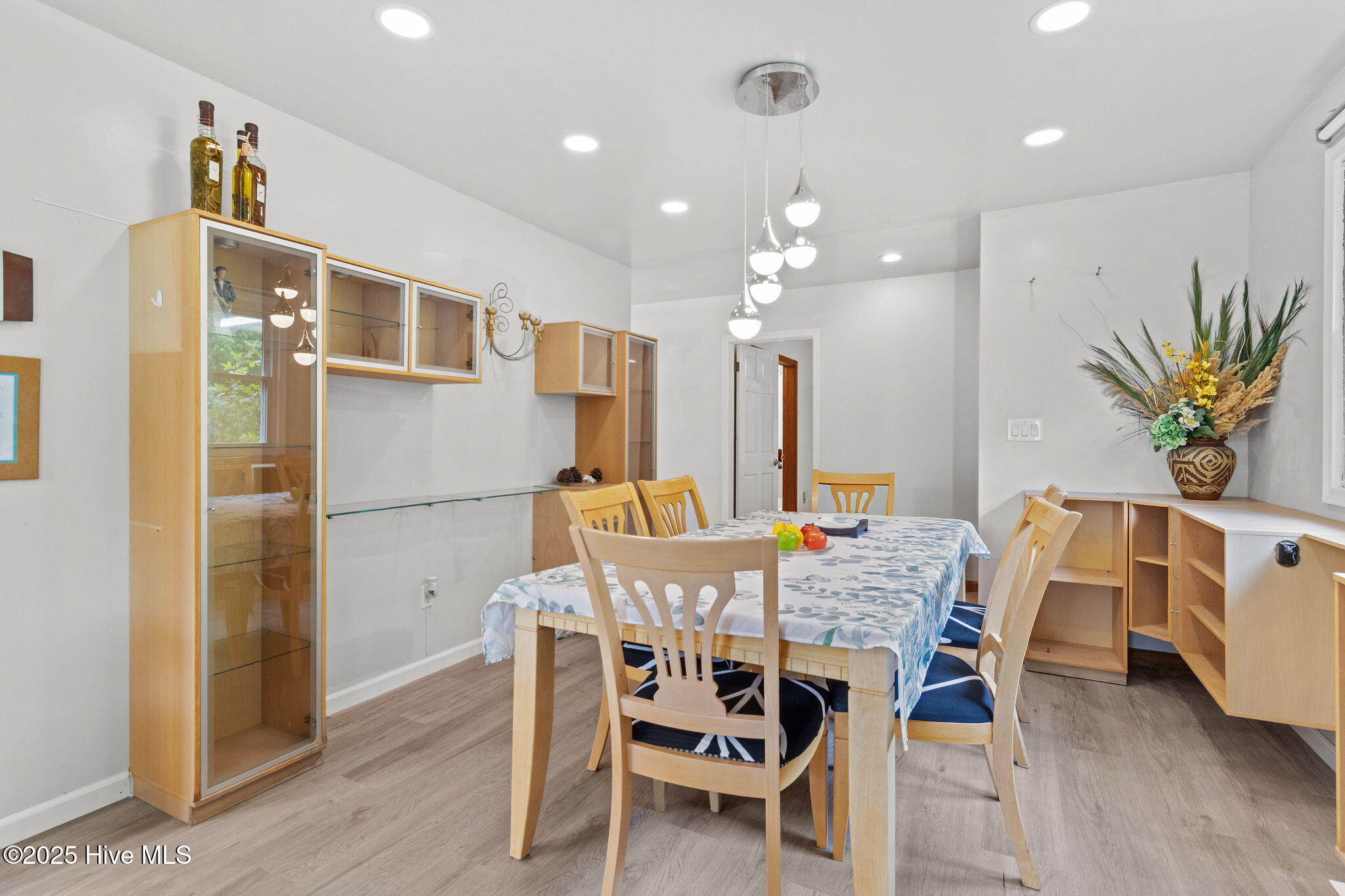 185 Launch Landing Road Moyock, NC 27958 - Photo 4 of 48 a4