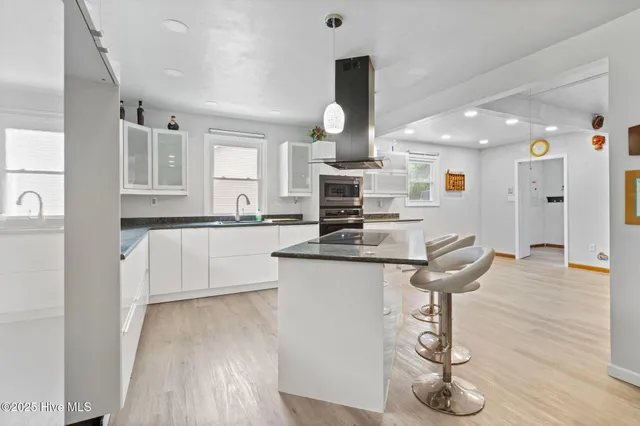 $385,000 | 185 Launch Landing Road, Moyock, NC 27958