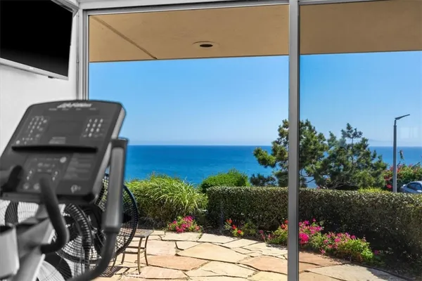 $720,000 | 32653 Seagate Drive, Unit 208, Rancho Palos Verdes, CA 90275