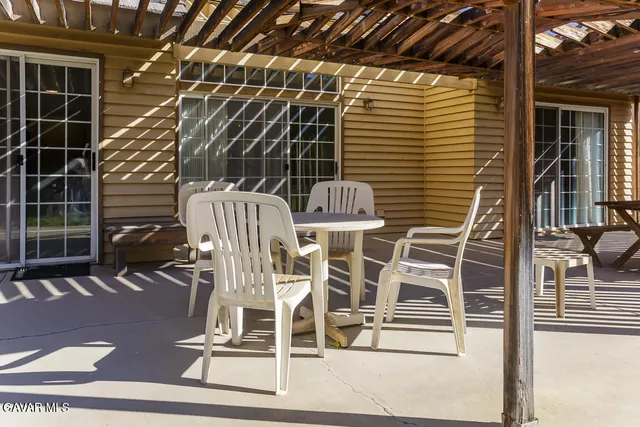 a house view with a outdoor space