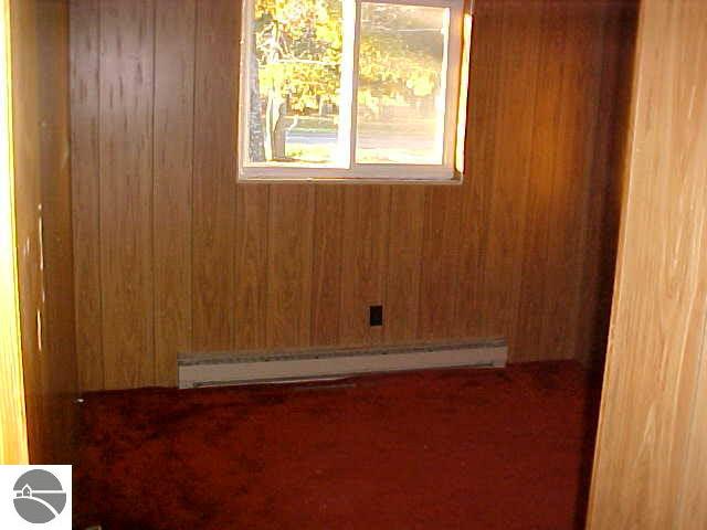 6524 Shellenbarger Road Hale, MI 48739 - Photo 9 of 13 1750853-8.JPG