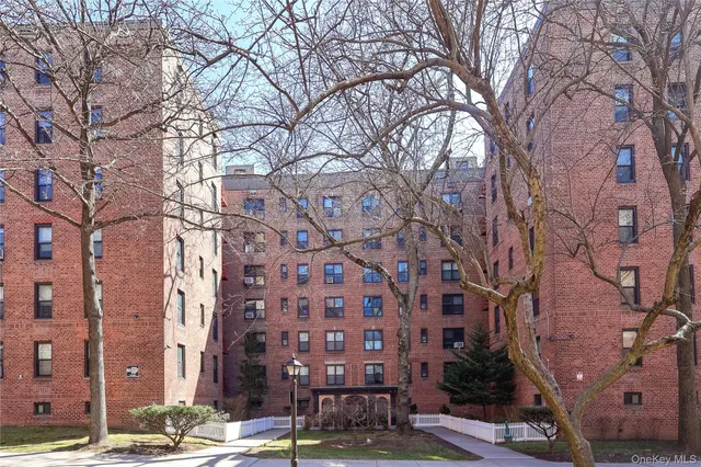 $198,000 | 83-20 98th Street, Unit 5J | Forest Park