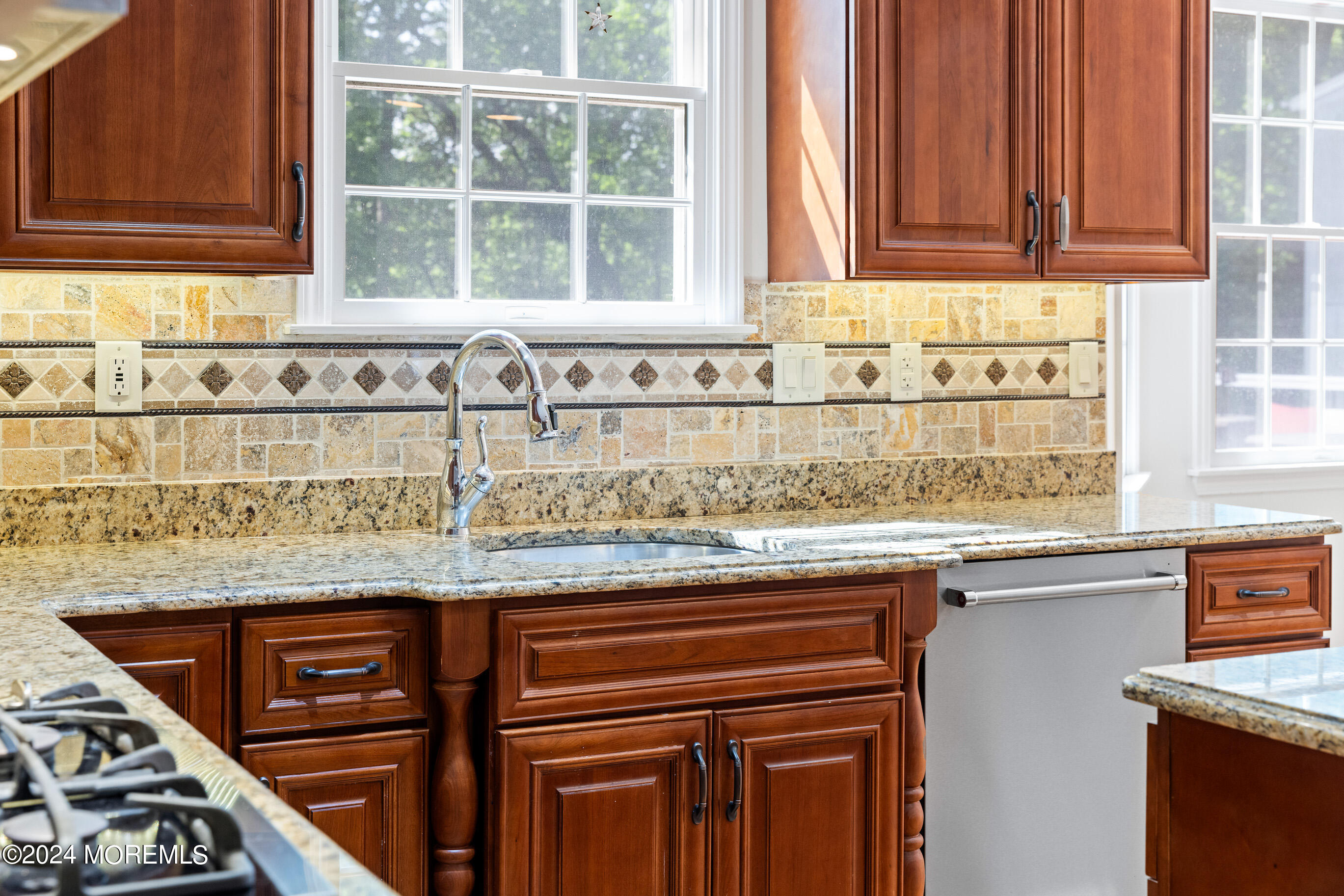 200 Red Hill Road Middletown, NJ 07748 - Photo 12 of 58 200RedHillOnline-23