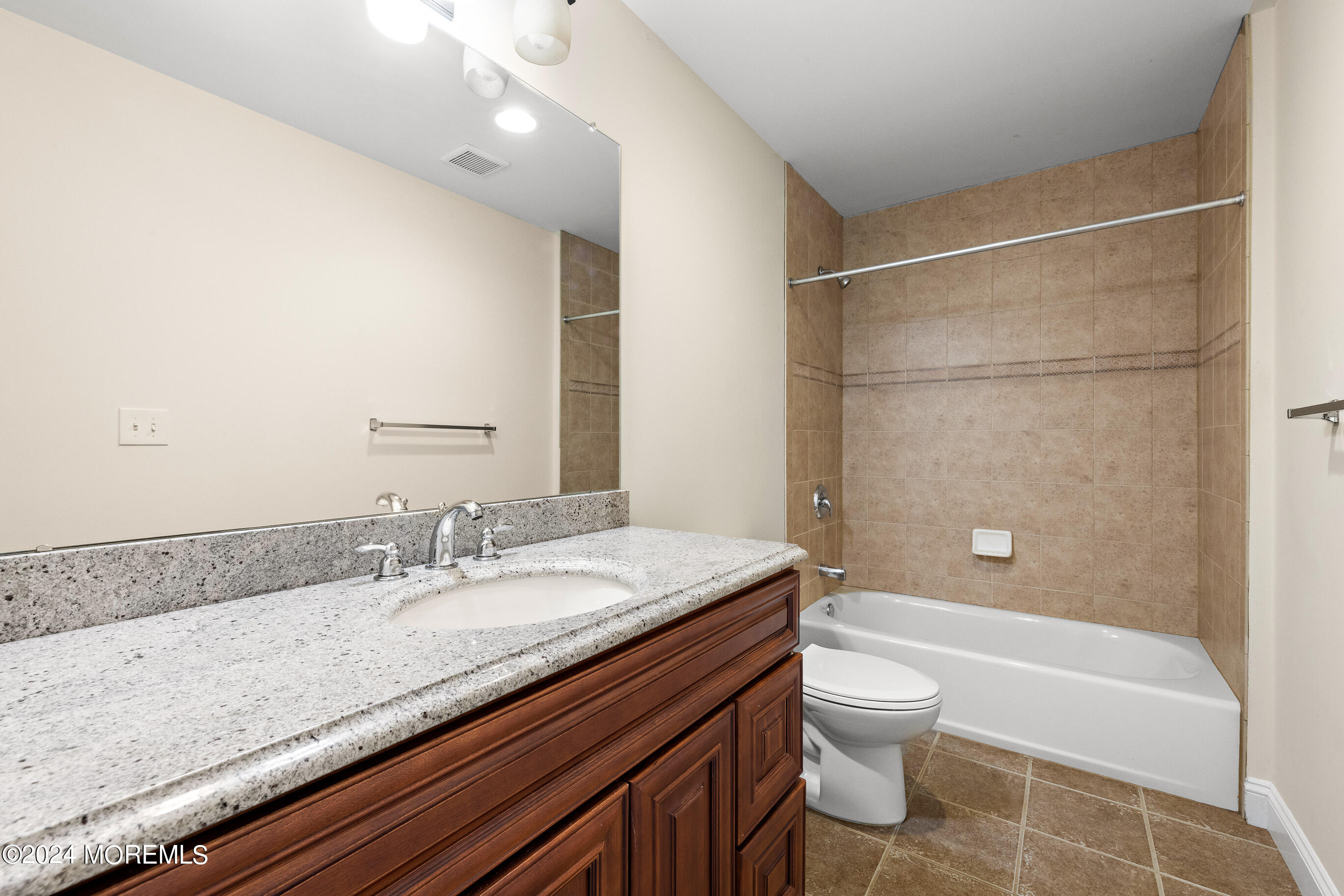 200 Red Hill Road Middletown, NJ 07748 - Photo 27 of 58 200RedHillOnline-53