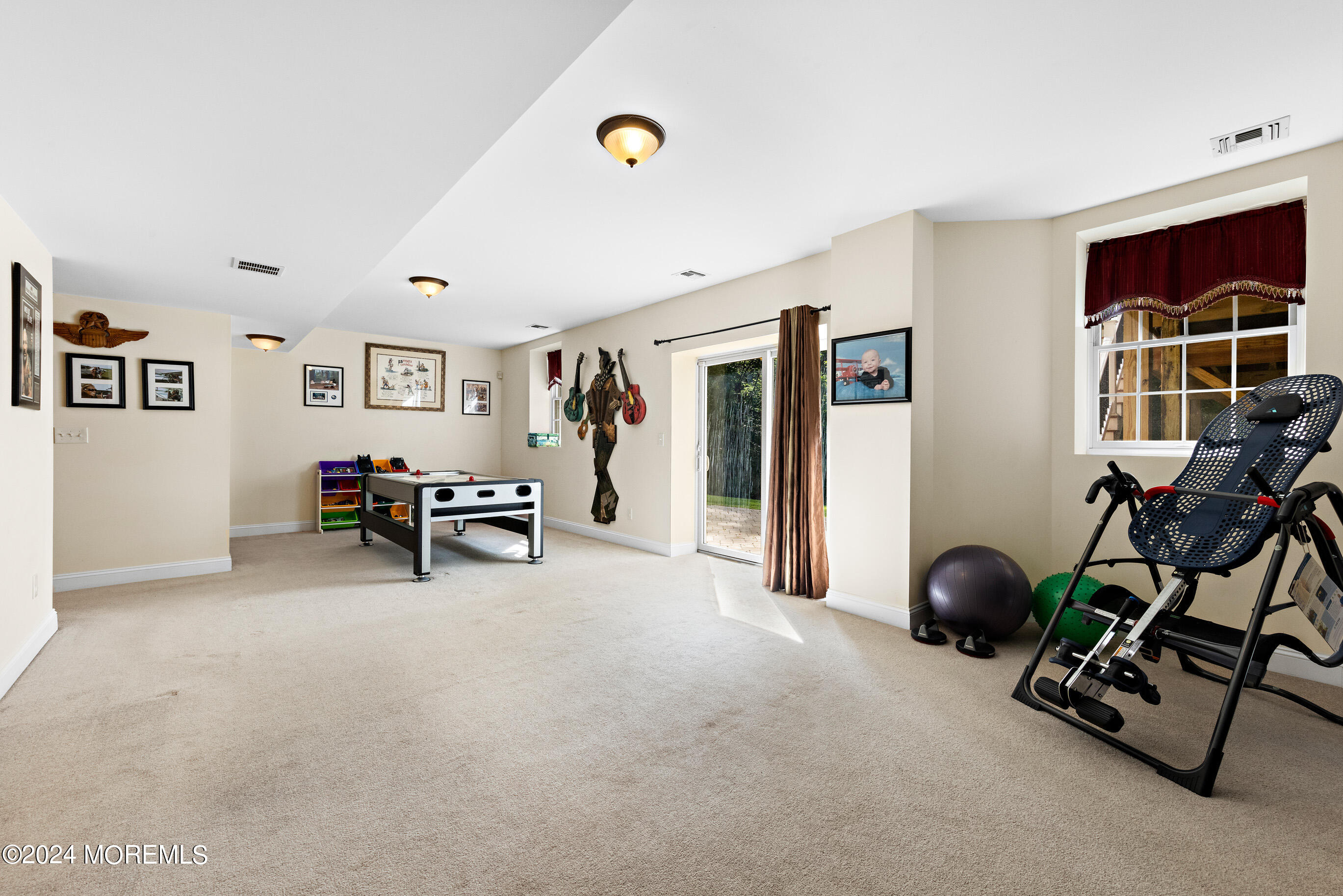 200 Red Hill Road Middletown, NJ 07748 - Photo 35 of 58 200RedHillOnline-60