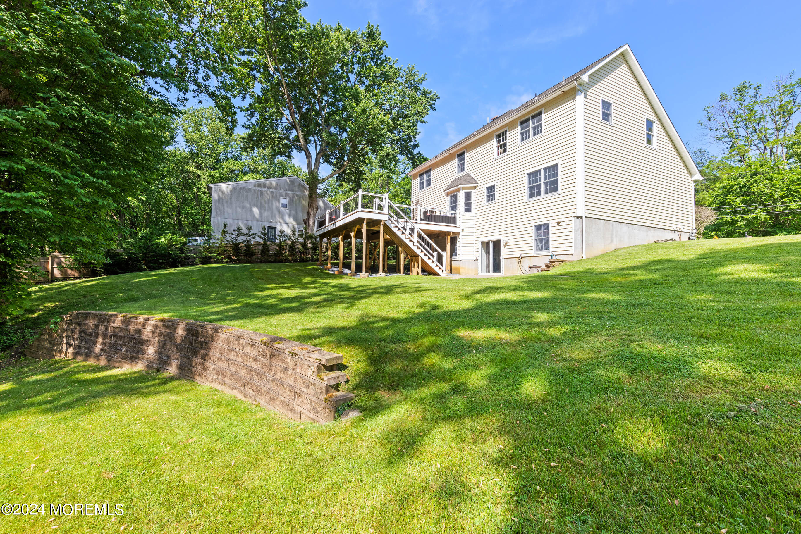 200 Red Hill Road Middletown, NJ 07748 - Photo 47 of 58 200RedHillOnline-68