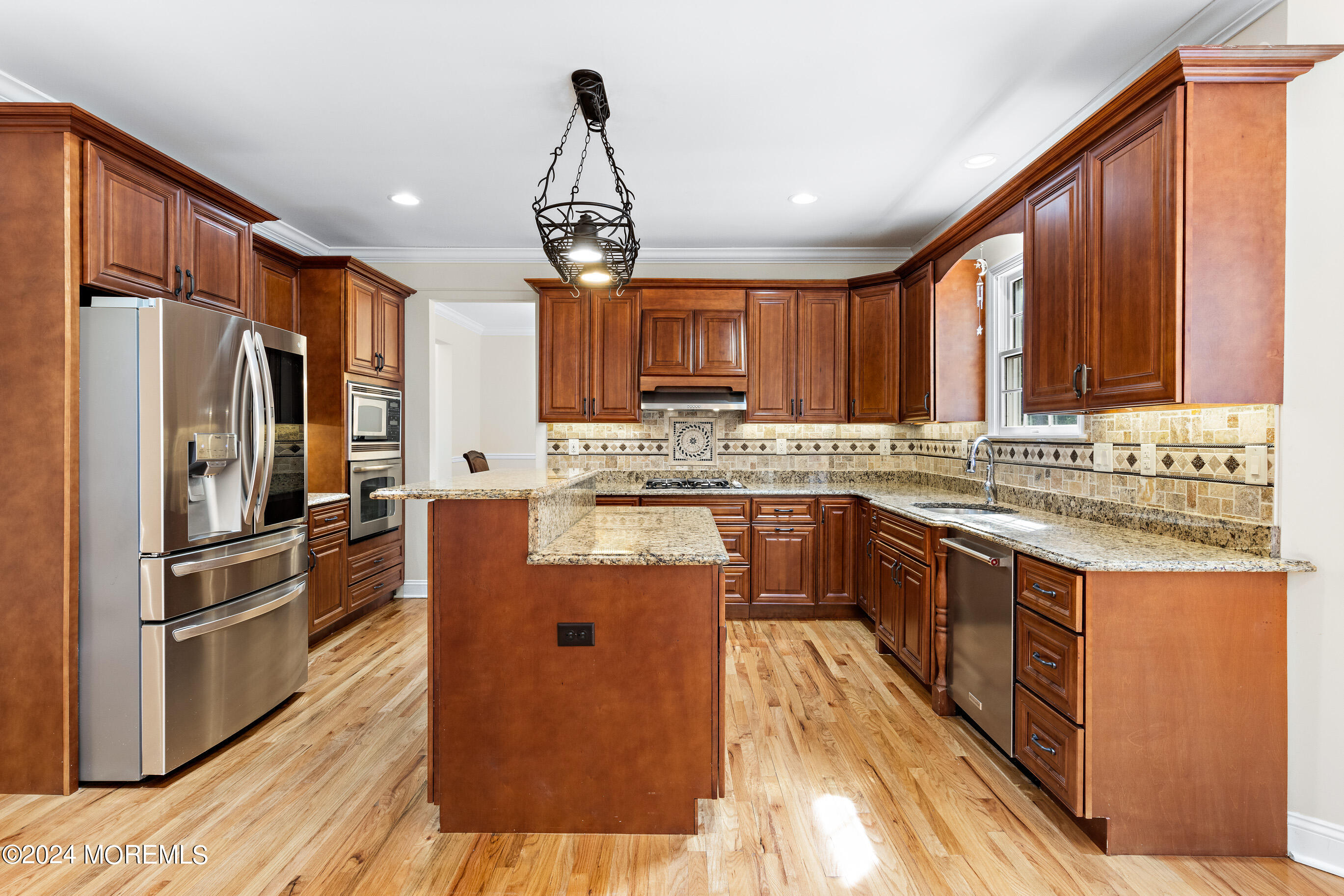 200 Red Hill Road Middletown, NJ 07748 - Photo 5 of 58 200RedHillOnline-17