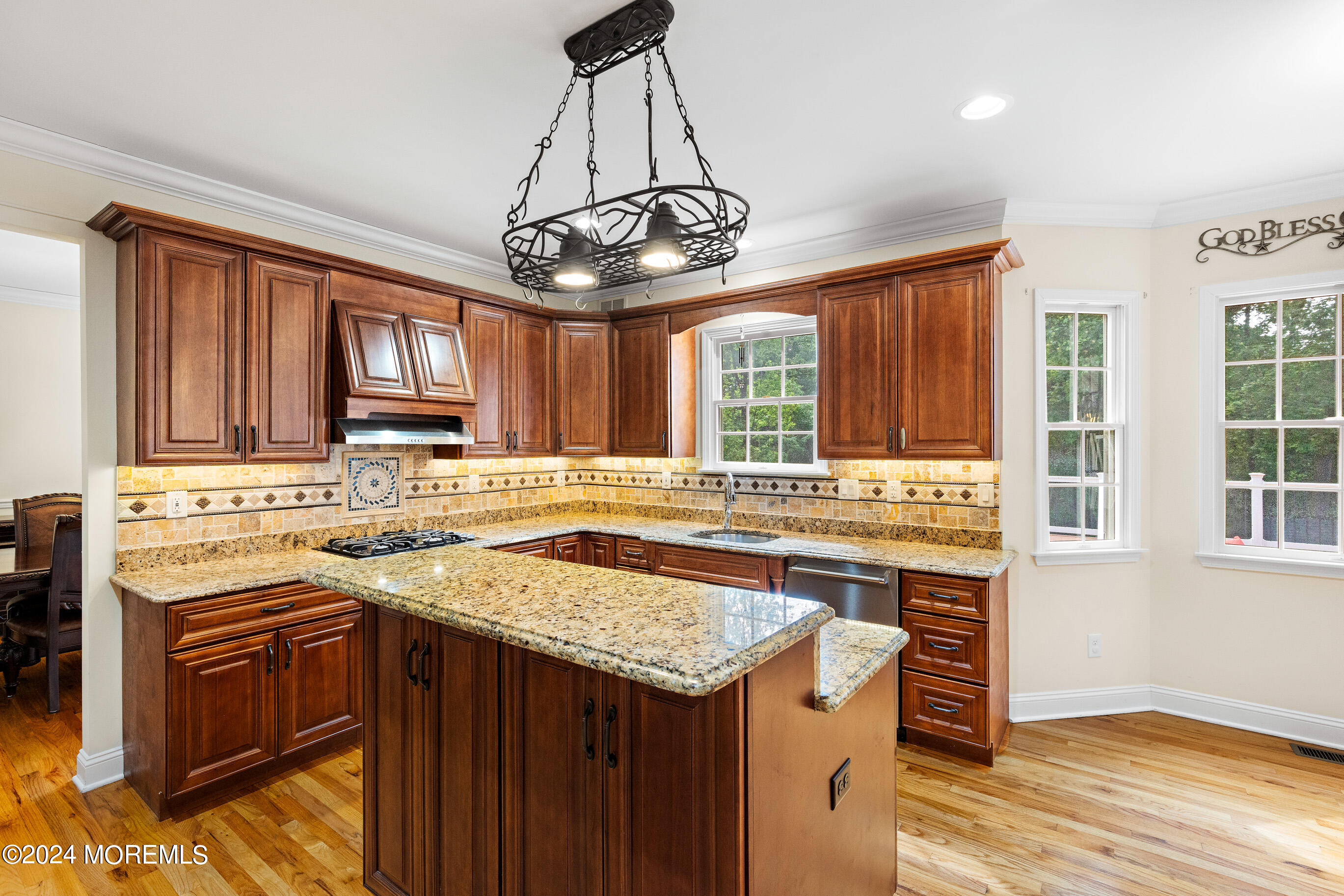 200 Red Hill Road Middletown, NJ 07748 - Photo 6 of 58 200RedHillOnline-16