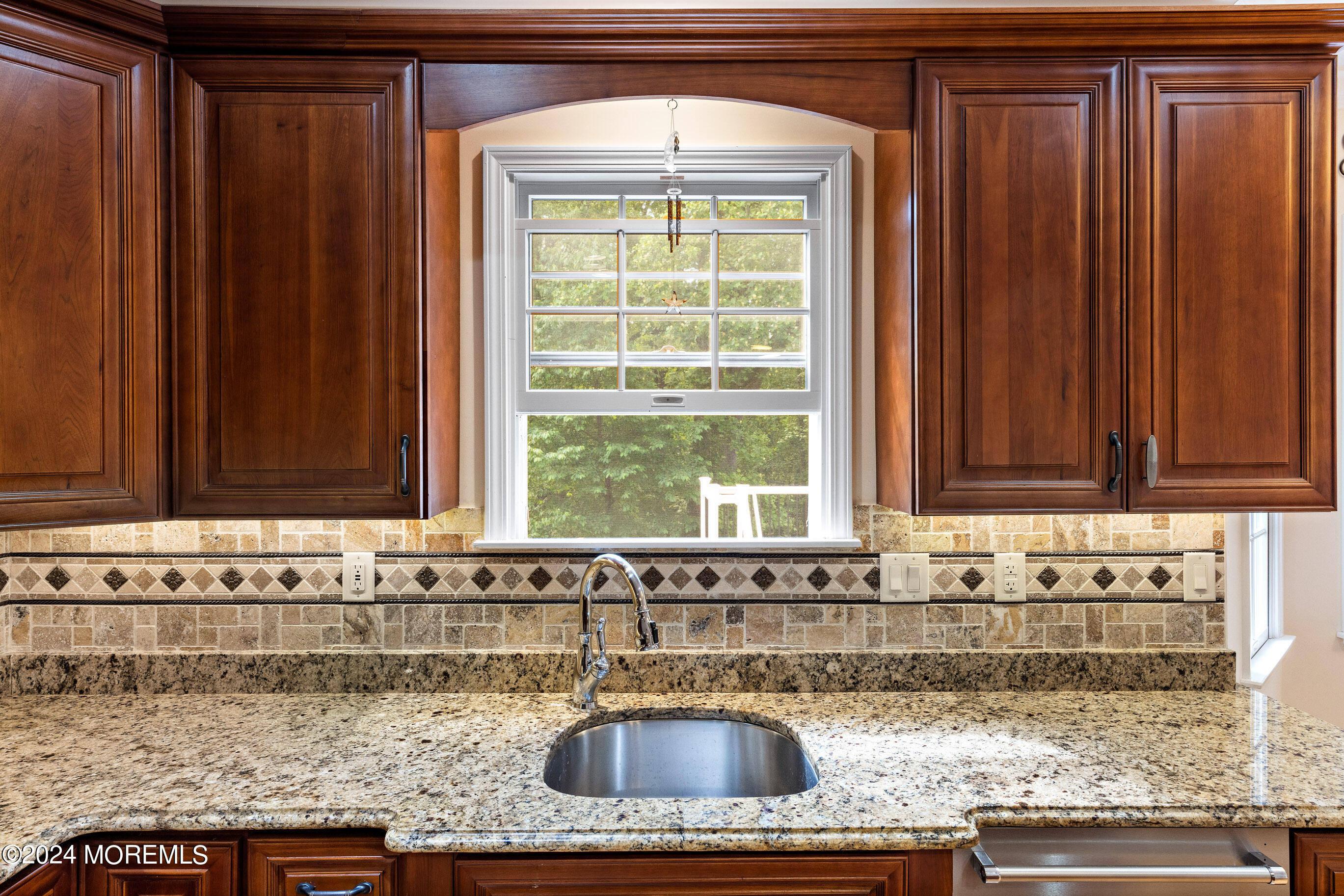 200 Red Hill Road Middletown, NJ 07748 - Photo 10 of 58 200RedHillOnline-21