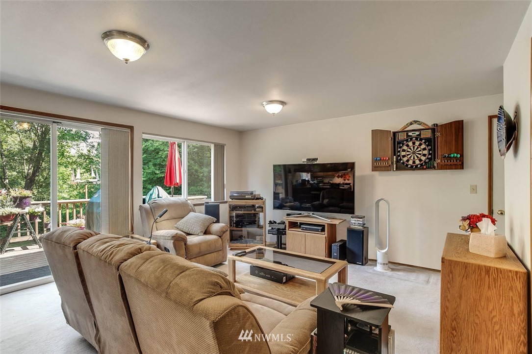 1330 North 40th Street Renton, WA 98056 - Photo 5 of 25 Gallery Image 5