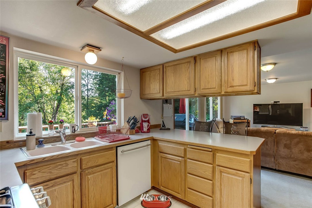 1330 North 40th Street Renton, WA 98056 - Photo 10 of 25 Gallery Image 10