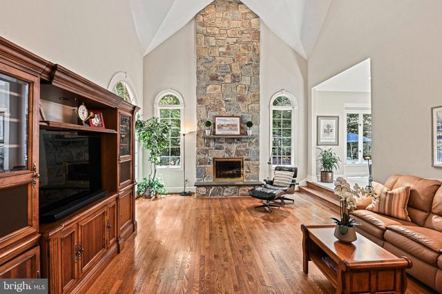 $2,135,000 | 8017 Greenwich Woods Drive, McLean, VA 22102