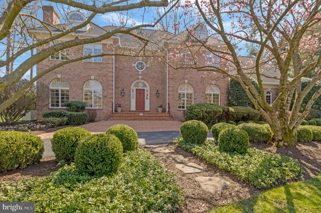 $2,135,000 | 8017 Greenwich Woods Drive, McLean, VA 22102