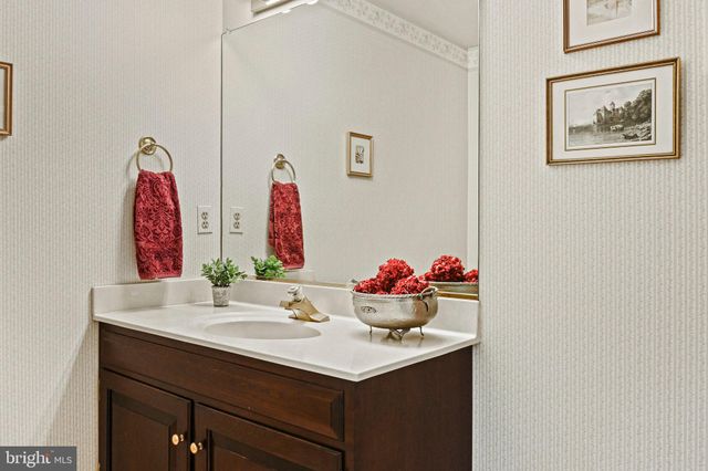 $2,135,000 | 8017 Greenwich Woods Drive, McLean, VA 22102