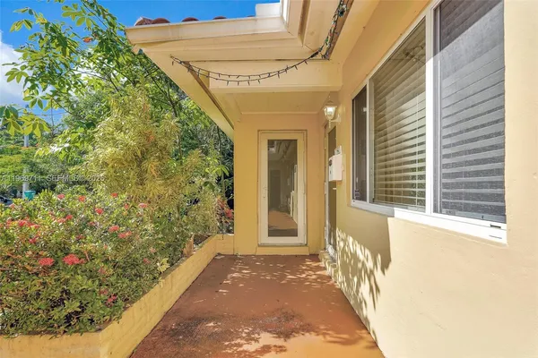 a view of a outdoor space