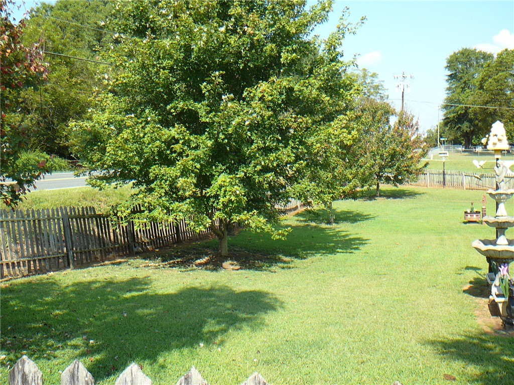 416 Old Asbury Road Anderson, SC 29625 - Photo 3 of 21 Gallery Image 3