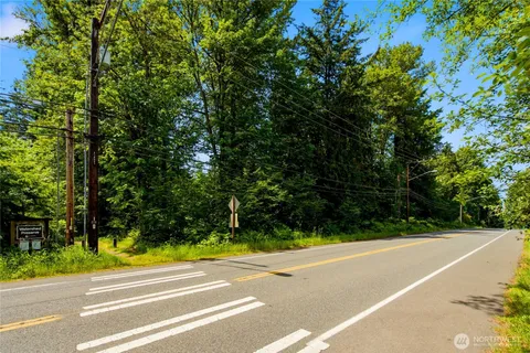 $2,200,000 | 21-xxx Northeast 133rd Street, Woodinville, WA 98052