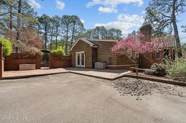 $1,750,000 | 4 Augusta Way, Pinehurst, NC 28374