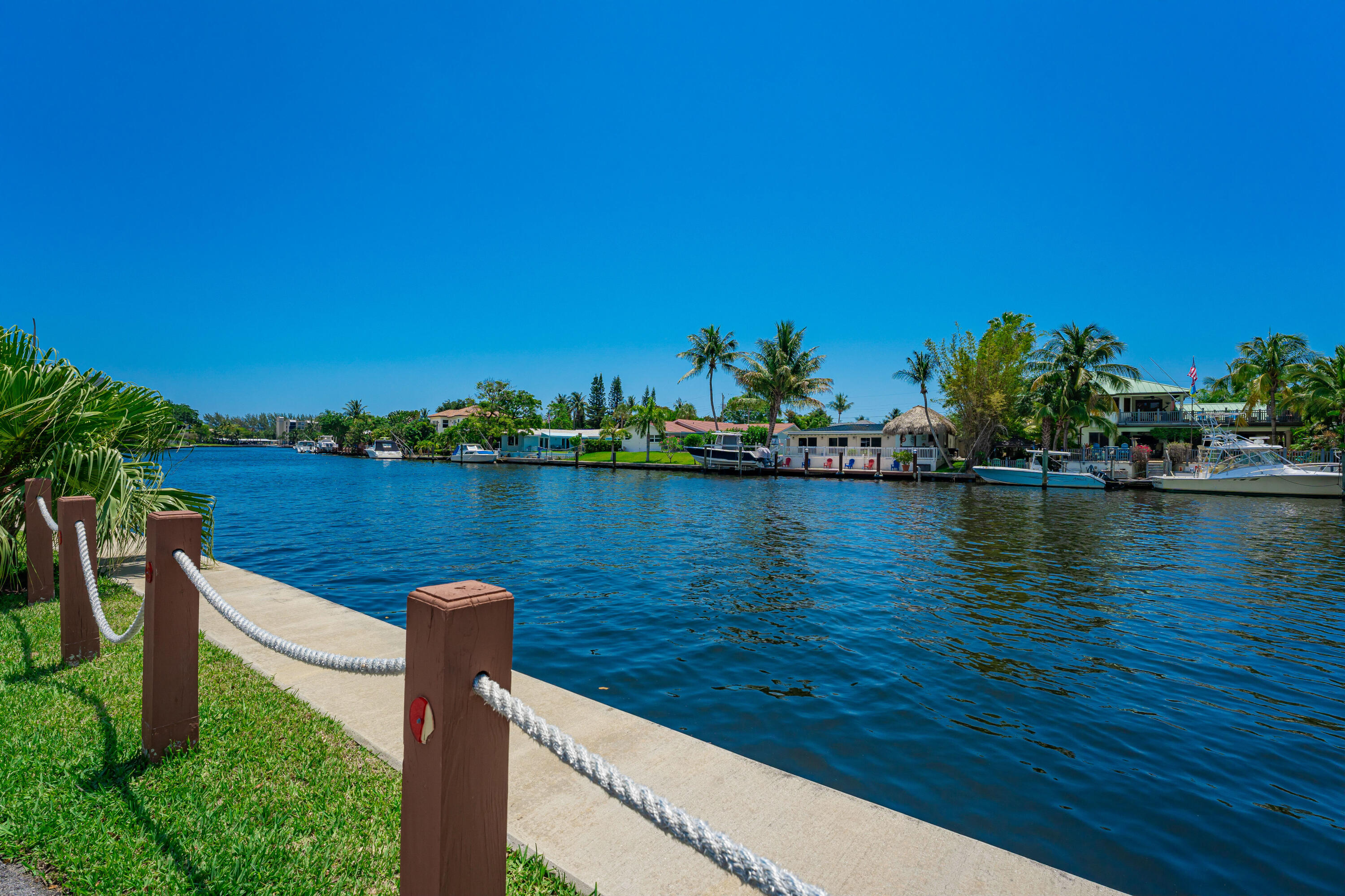 21 Royal Palm Way, Unit 103 Boca Raton, FL 33432 - Photo 44 of 51 40