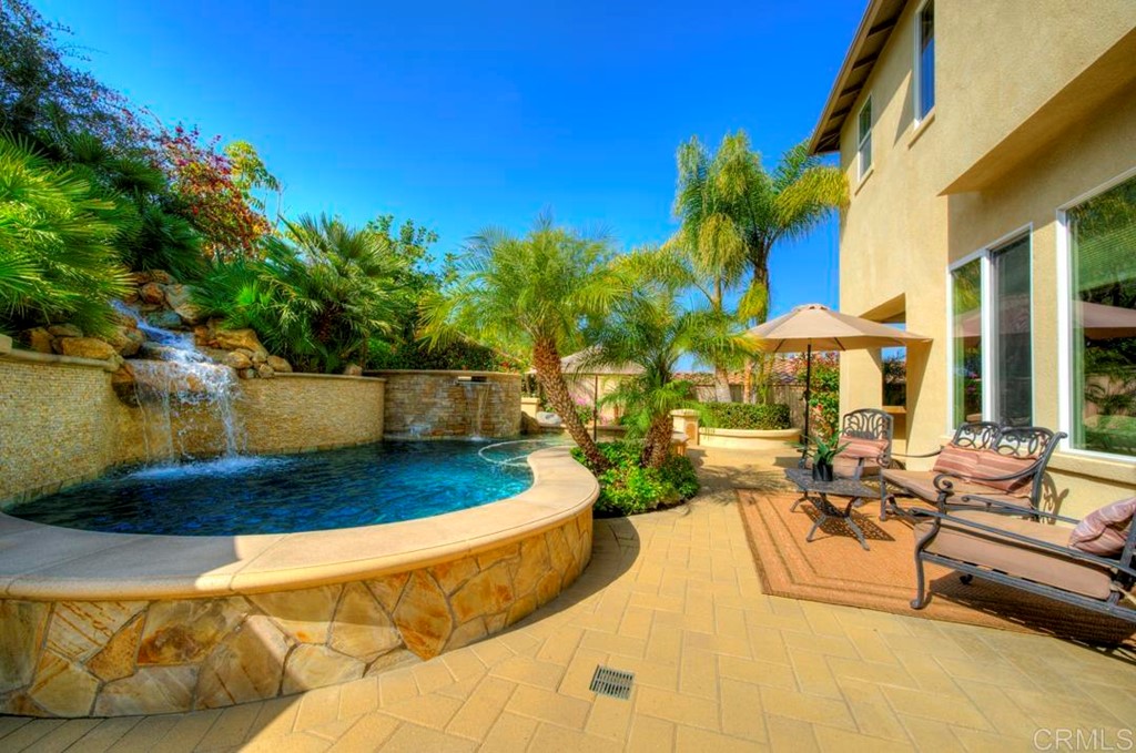 2887 Rancho Cortes Carlsbad, CA 92009 - Photo 7 of 46