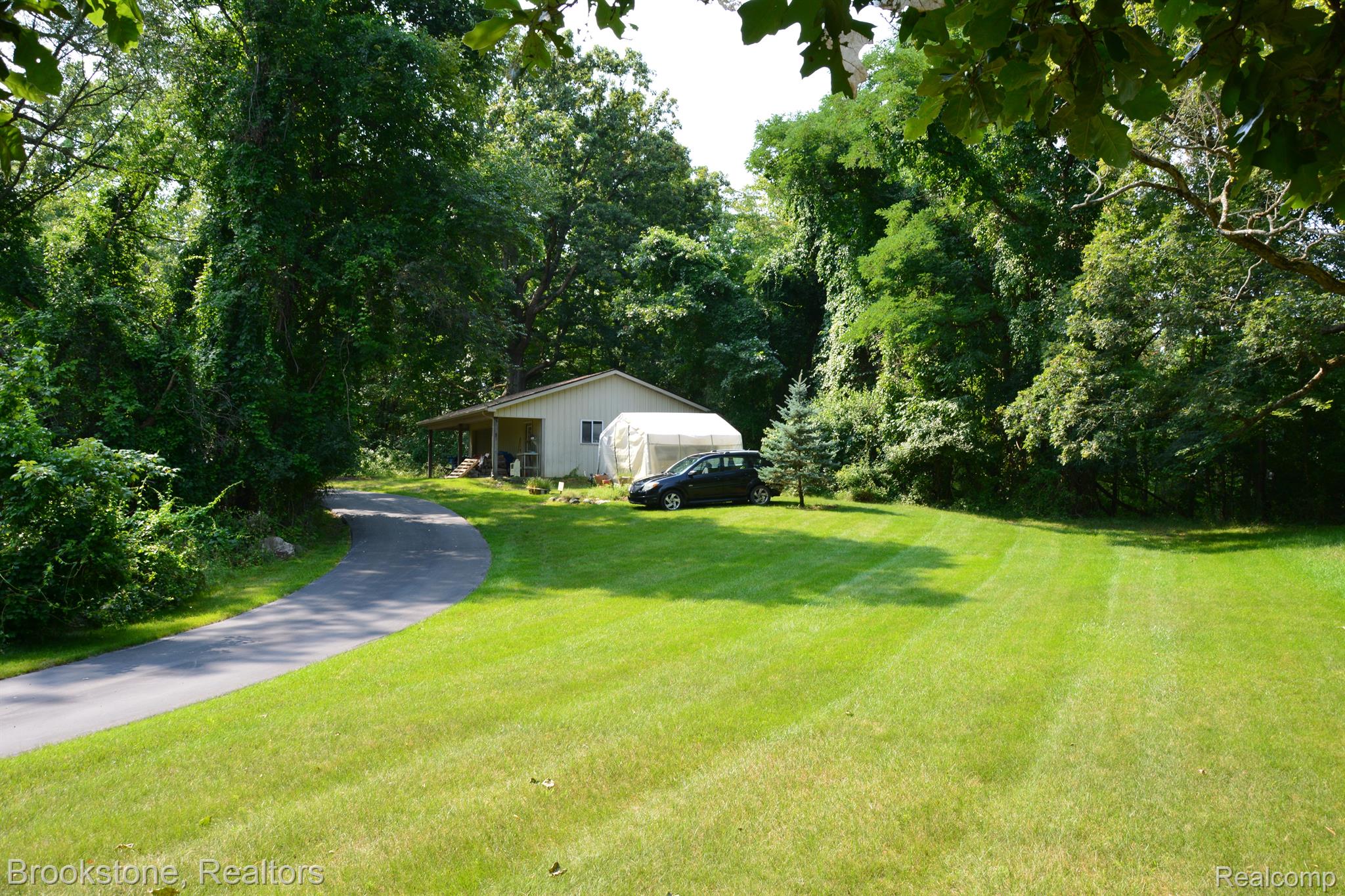 8455 Rattalee Lake Road Clarkston, MI 48348 - Photo 56 of 62 Gallery Image 56