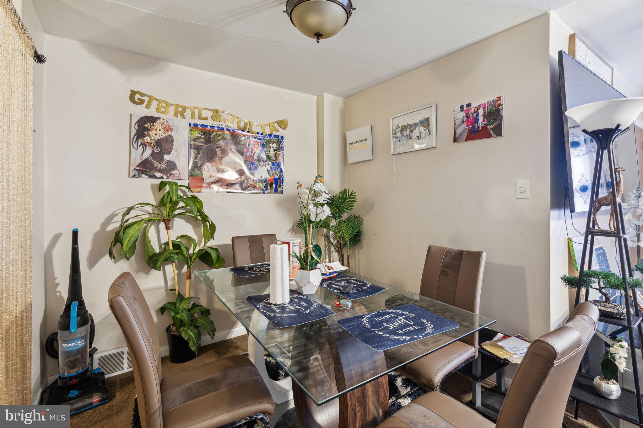 392 Beverly Boulevard Upper Darby, PA 19082 - Photo 18 of 26 a view of a workspace with furniture