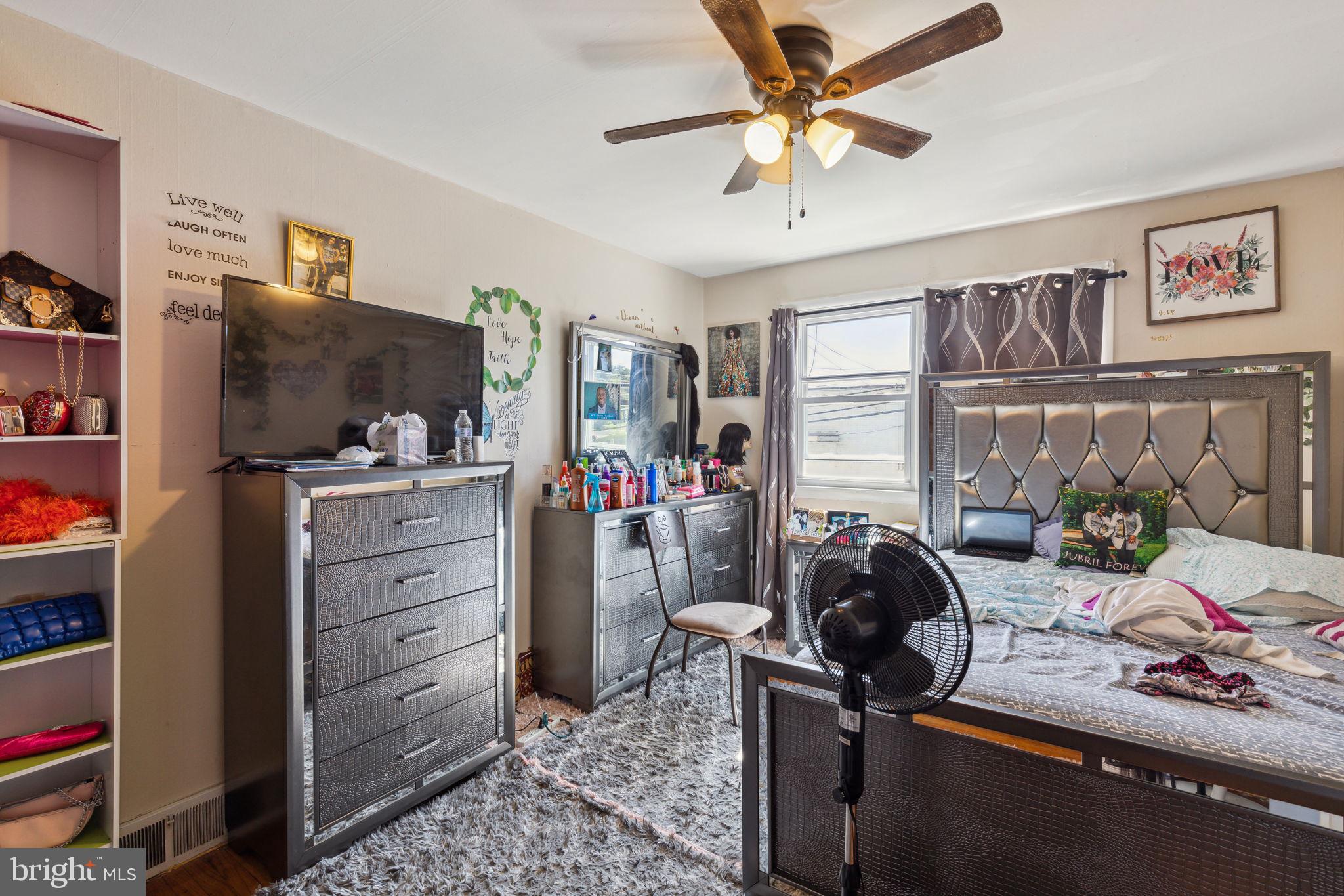 392 Beverly Boulevard Upper Darby, PA 19082 - Photo 22 of 26 a view of a workspace with furniture