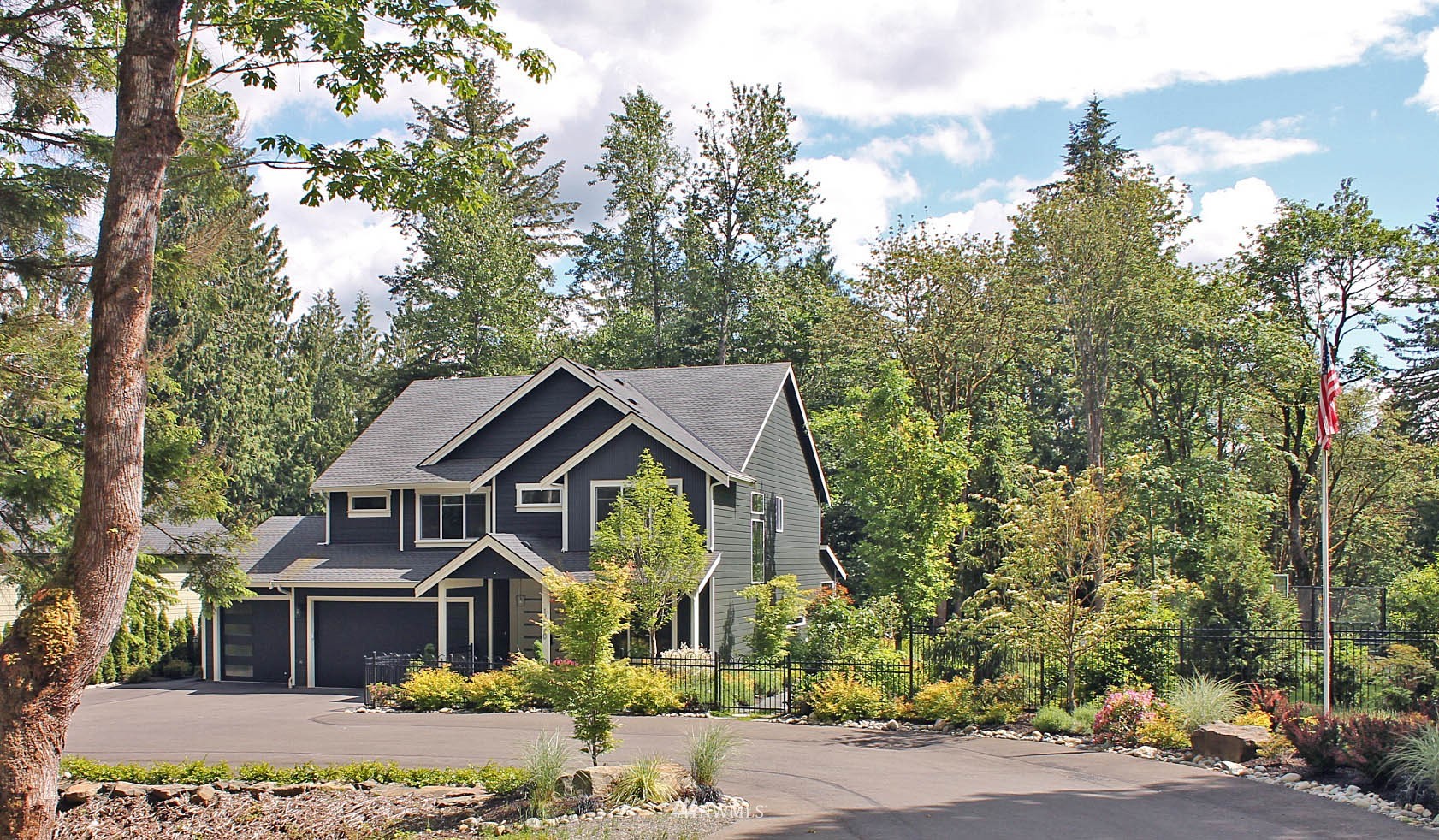 17720 190th Avenue Southeast Renton, WA 98058 - Photo 1 of 40 a front view of a house with a yard