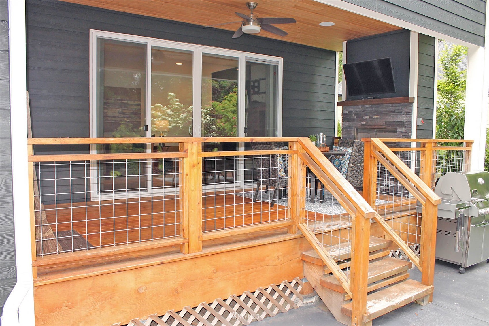 17720 190th Avenue Southeast Renton, WA 98058 - Photo 36 of 40 a view of an outdoor space with a window