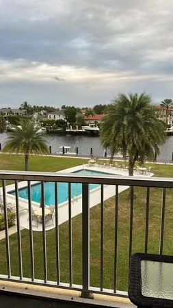 $2,650 | 230 North Federal Highway, Unit 305, Deerfield Beach, FL 33441