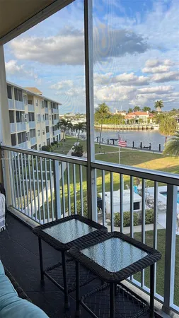 $2,650 | 230 North Federal Highway, Unit 305, Deerfield Beach, FL 33441