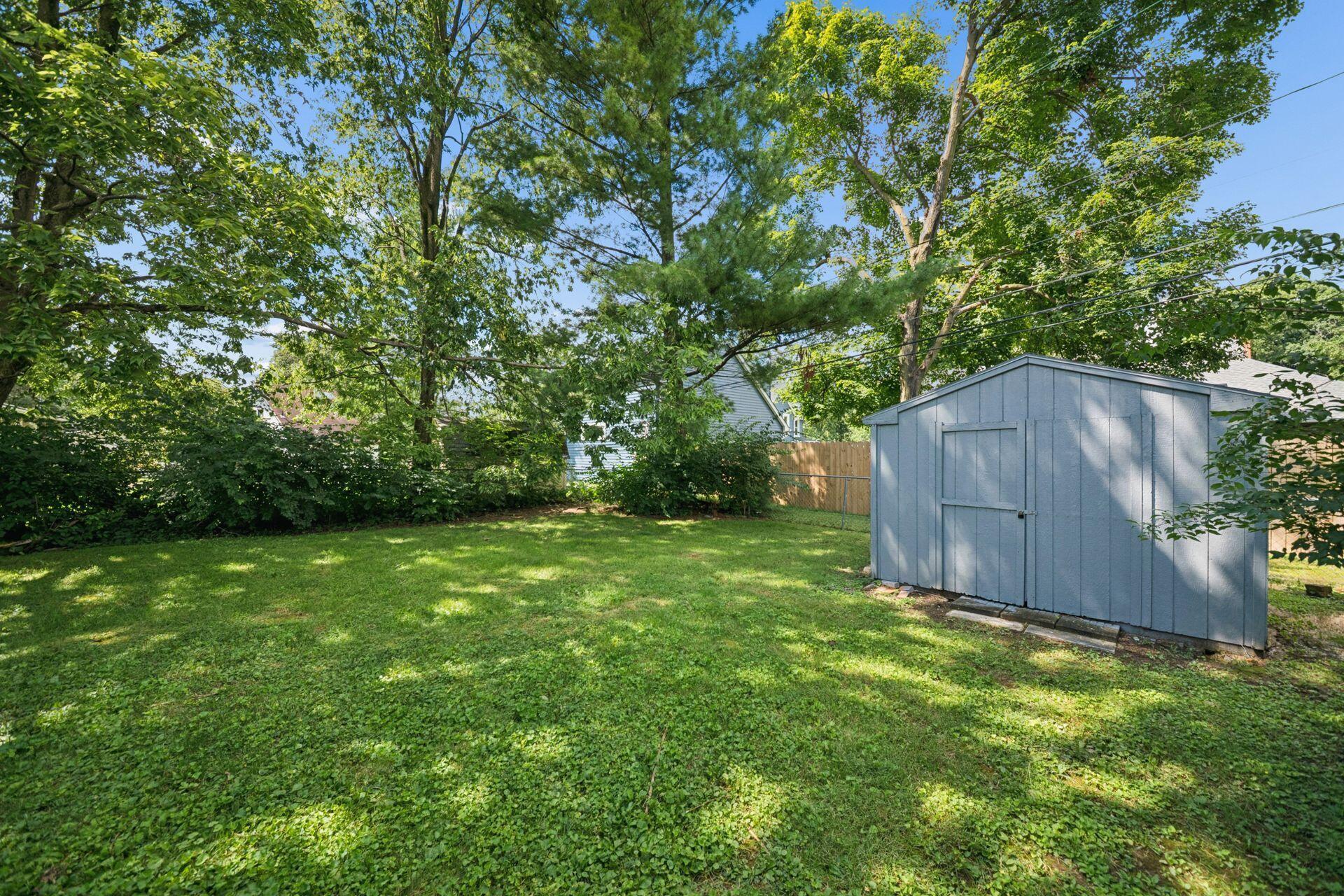 2458 Edgevale Road Columbus, OH 43221 - Photo 40 of 41 038_er Arlington OH 43221 USA