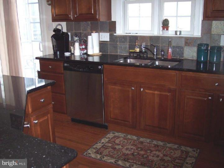 35 Mill Road Hatfield, PA 19440 - Photo 7 of 25 Kitchen