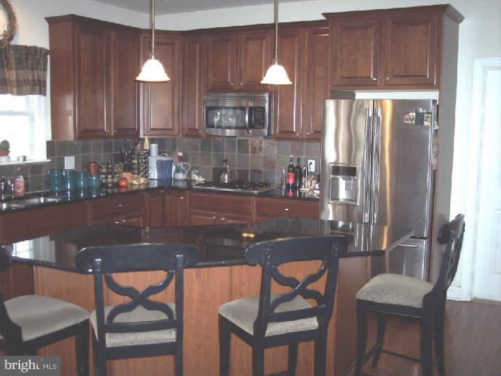 35 Mill Road Hatfield, PA 19440 - Photo 8 of 25 Kitchen