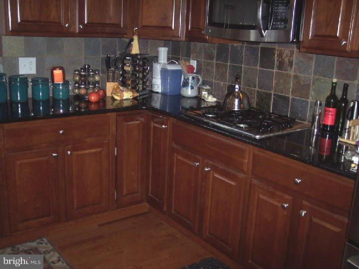 35 Mill Road Hatfield, PA 19440 - Photo 9 of 25 Kitchen