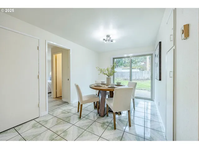 $393,500 | 5982 G Street, Springfield, OR 97478