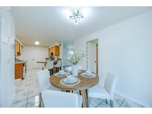 $393,500 | 5982 G Street, Springfield, OR 97478